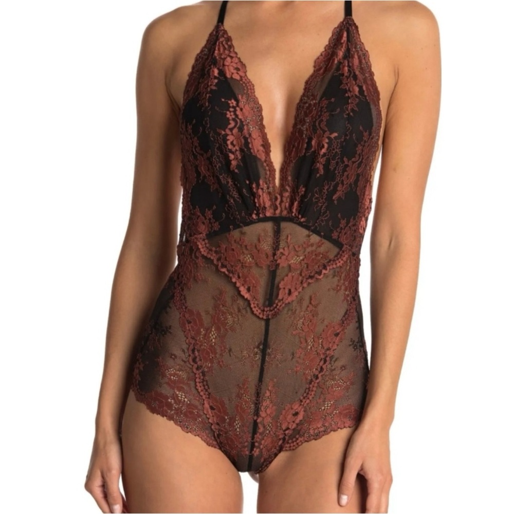 NWT WISHLIST Teddy Lace Bodysuit Maroon Bronze Gold Naked Dressing Festival Sm